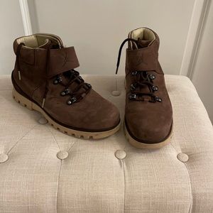 Jordan boss sale boots